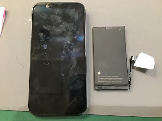 iPhone14の修理ならデータそのまま修理可能なスマホ修理工房セレオ甲府店へ！
